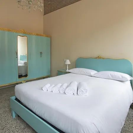 特拉萨里亚尔托公寓